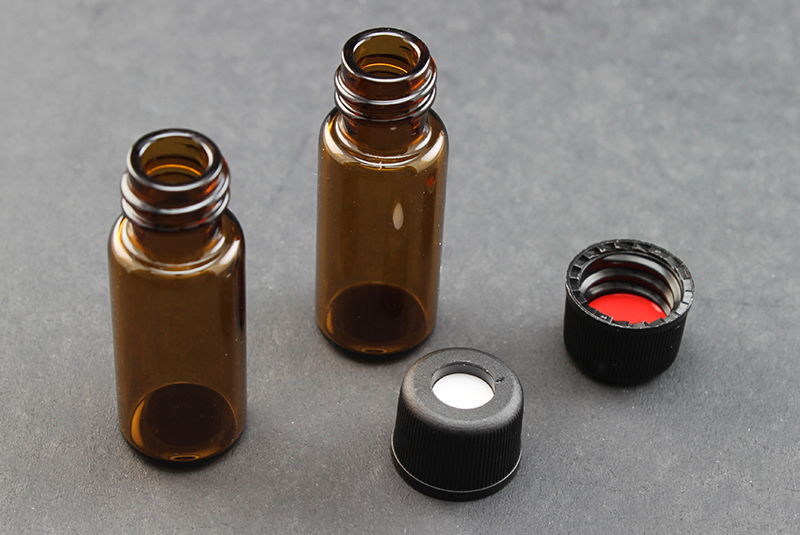 Vial Kit: Amber Glass 2.0ml Screw Top Standard Opening Vial; Screw Cap, 8 mm Black Polypropylene w/ PTFE/Silicone Septa