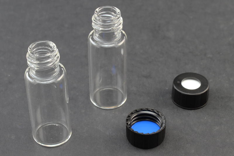 Vial Kit: 12 x 32 mm Clear Glass, Standard Opening Screw Top Vials 1.8ml, Blue PTFE/Silicone Liner Installed into the 8-425 Black Polypropylene Cap 