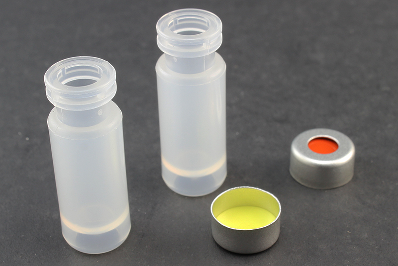 Ultra Vial Kit: 750μL Crimp Top Polypropylene Vials w/ Caps & Pre-Inserted Ultra GC/MS/PTFE Septa