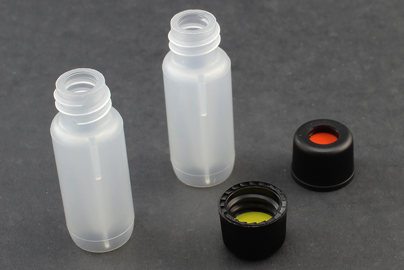 Ultra Vial Kit: 100μL Screw Top Polypropylene Vials w/ Caps & Pre-Inserted Ultra GC/MS/PTFE Septa